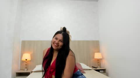 Esmeralda online show from 02/23/26, 07:22