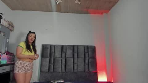 Perla online show from 02/12/26, 04:51