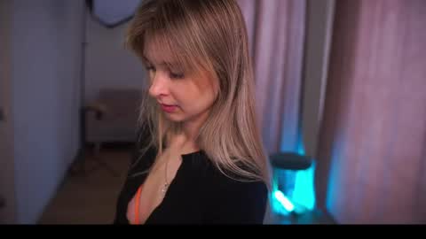 How was your Christmas online show from 04/21/26, 04:19