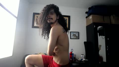 Esnider online show from 04/24/26, 08:00