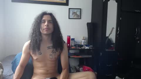 Snapshot of esnaider_man chatting on 06/12/26, 06:29 Esnider online show from 06/12/26, 06:29