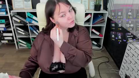 Ava online show from 02/17/26, 02:08