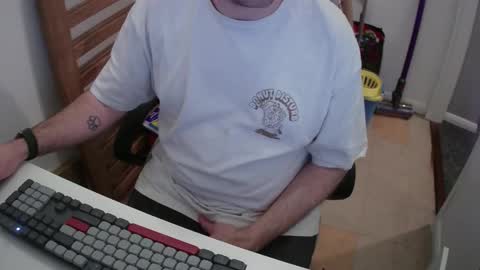 Morph online show from 11/30/25, 05:50