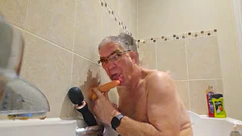 EssexB0y online show from 12/25/24, 07:35