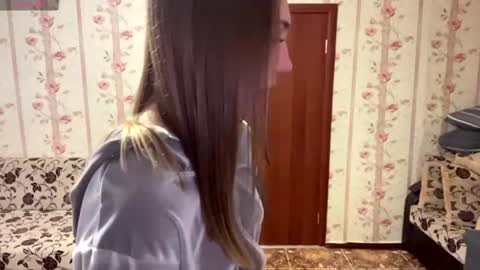 Kate online show from 02/02/26, 12:15