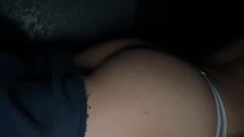 est1243672 online show from 12/21/25, 05:03