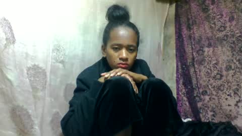 estancelee online show from 06/22/26, 03:47