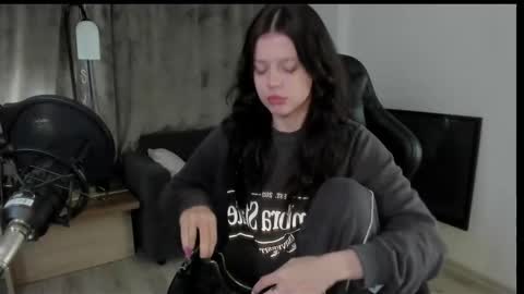 esteria online show from 12/07/24, 09:22