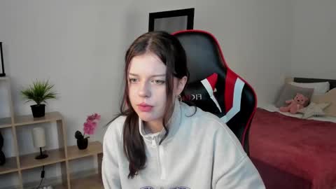 esteria online show from 01/23/25, 07:40