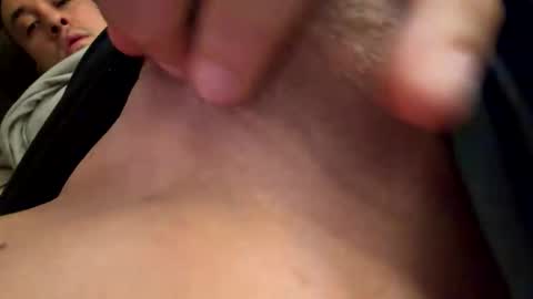 esteban121222 online show from 04/28/26, 11:37