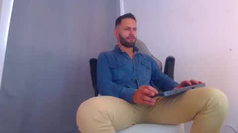 esteban online show from 01/10/25, 07:32