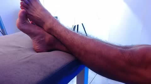 Snapshot of esteban_de_louise chatting on 03/08/25, 09:51 ESTEBAN online show from 03/08/25, 09:51