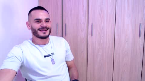 Esteban Fernandez online show from 01/30/25, 02:04