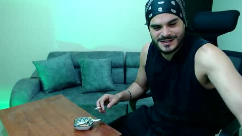 Esteban Fernandez online show from 12/04/25, 03:21