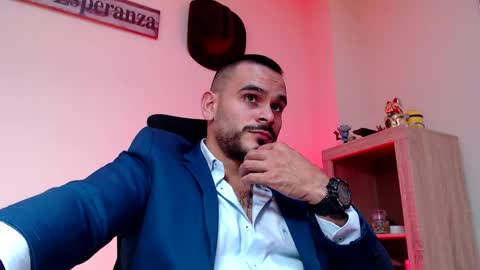 Esteban Fernandez online show from 02/06/26, 06:40