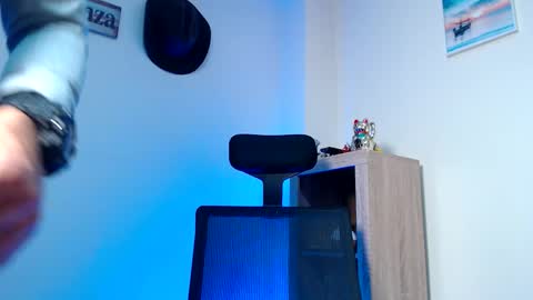 Esteban Fernandez online show from 02/12/26, 03:34