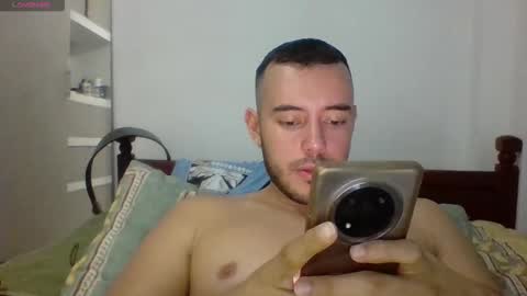 Esteban Reyes  independent model online show from 11/15/25, 10:26