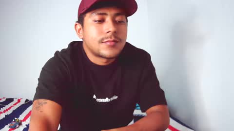 Snapshot of esteban_verg chatting on 12/15/24, 07:13 wailer1996 online show from 12/15/24, 07:13