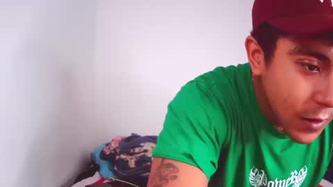 Snapshot of esteban_verg chatting on 12/19/24, 02:46 wailer1996 online show from 12/19/24, 02:46