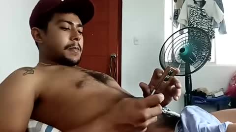 Snapshot of esteban_verg chatting on 01/23/25, 02:50 wailer1996 online show from 01/23/25, 02:50