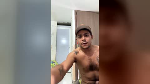 Snapshot of esteban_verg chatting on 03/26/26, 08:36 wailer1996 online show from 03/26/26, 08:36