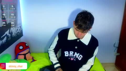 Esteban independent model online show from 12/05/24, 12:11