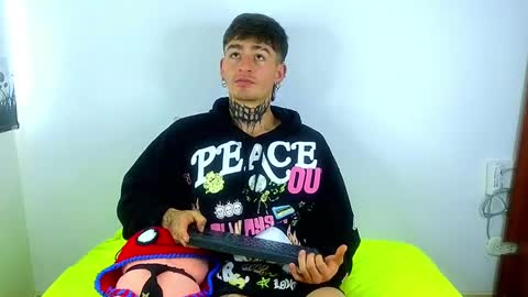 Esteban independent model online show from 03/04/25, 01:38