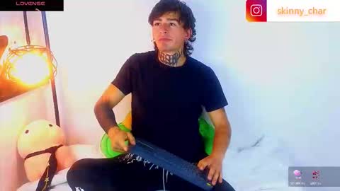 Esteban independent model online show from 10/01/25, 11:05