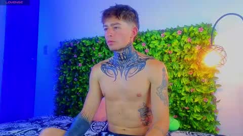 Esteban independent model online show from 10/12/25, 07:46