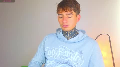 Esteban independent model online show from 01/14/26, 01:06