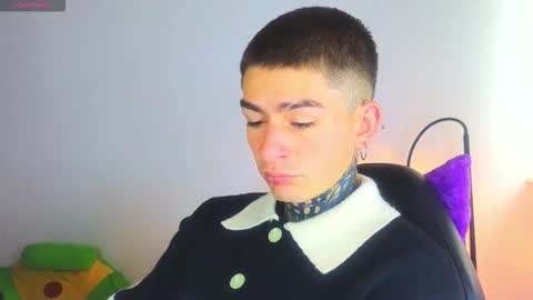 Esteban independent model online show from 02/25/26, 02:05