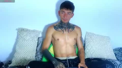 Snapshot of estebanchar_ chatting on 06/23/26, 04:27 Esteban independent model online show from 06/23/26, 04:27