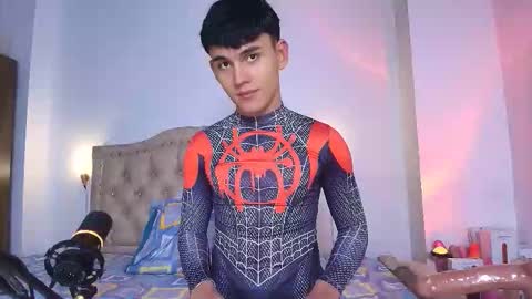 Esteban online show from 10/05/25, 01:09