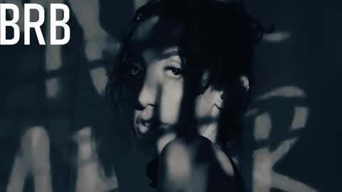 Estefa G online show from 02/01/25, 01:23