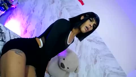 estefani robles online show from 04/24/26, 11:29