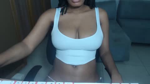 estefania_starlovee online show from 12/04/24, 08:40