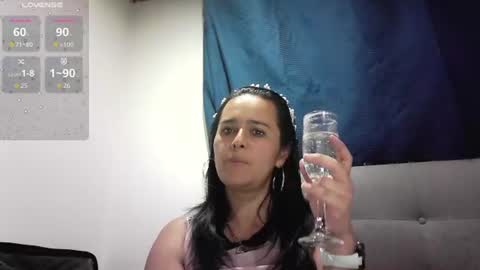 Snapshot of estefany_magic chatting on 06/21/26, 02:25 estefany_magic online show from 06/21/26, 02:25