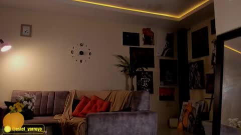 estefy_arroyo1 online show from 11/08/25, 03:18