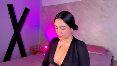 Snapshot of estefy_gomez1 chatting on 09/18/25, 03:52 Stefy online show from 09/18/25, 03:52