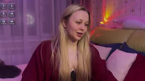 Estella online show from 03/15/26, 05:30