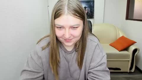 Estella Miles online show from 01/06/25, 09:08