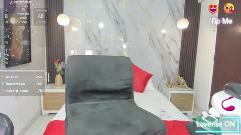 Snapshot of estephany_doll chatting on 02/04/25, 05:01 Estephany online show from 02/04/25, 05:01