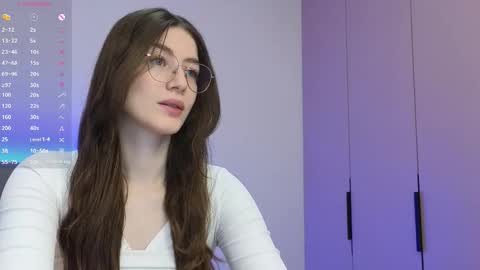 Ester online show from 10/16/25, 07:59