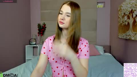 Ester online show from 03/06/26, 12:40