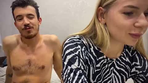 Ester online show from 09/17/25, 03:24