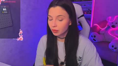 Snapshot of estercollins chatting on 01/27/25, 03:15 Ester online show from 01/27/25, 03:15