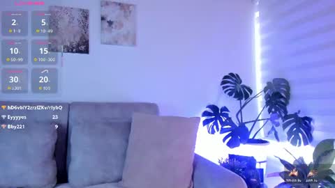 Snapshot of estercollins_ chatting on 06/11/26, 08:51 Is secret online show from 06/11/26, 08:51