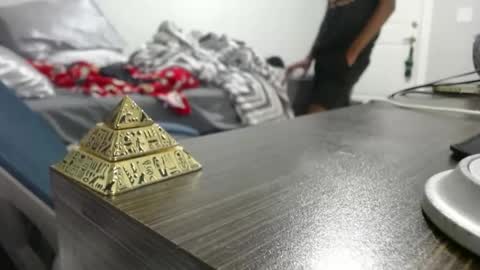 94Bottles online show from 09/29/25, 02:06