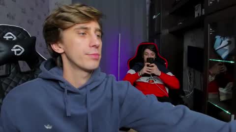 Snapshot of esthetics_boys chatting on 03/03/25, 03:52 LOUIS online show from 03/03/25, 03:52