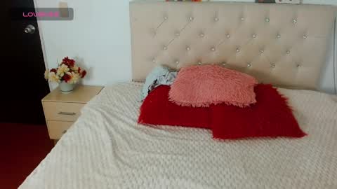 estrella_hank online show from 04/14/26, 08:04